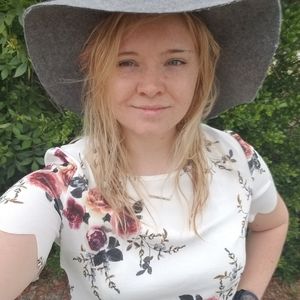 Meet your Posher, Marina